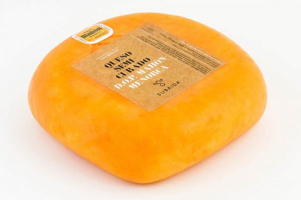 Semi-cured cheese entire block subaida